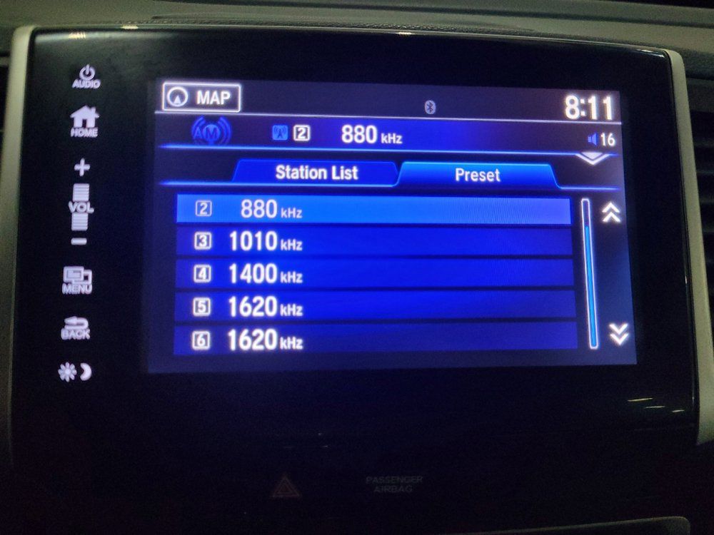 Used 2017 Honda Pilot Touring image 25