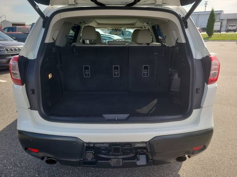 Used 2020 Subaru Ascent Limited w/ Technology Package AWD/4WD image 9