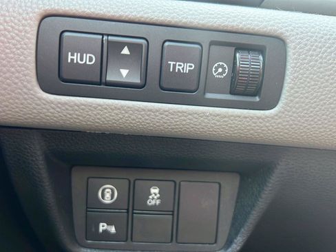 Used 2018 Honda Accord Touring image 14