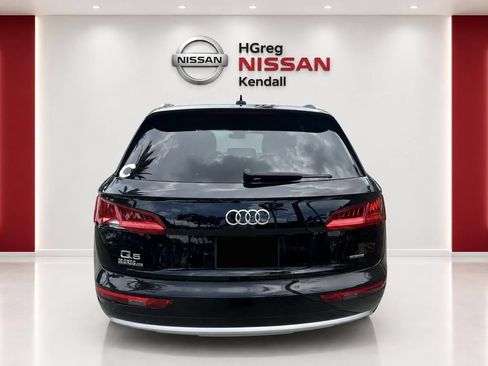 Used 2020 Audi Q5 2.0T Premium AWD/4WD image 6