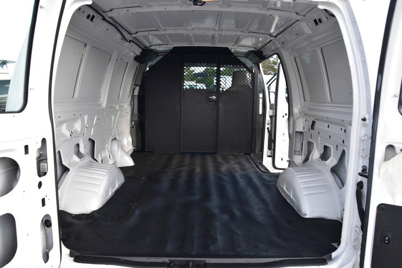 Used 2013 Ford E-150 and Econoline 150 w/ Commercial Cargo Van Pkg RWD image 13