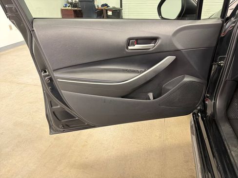 Used 2021 Toyota Corolla SE FWD image 18