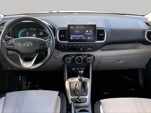 Certified 2026 Hyundai Venue SEL FWD image 16