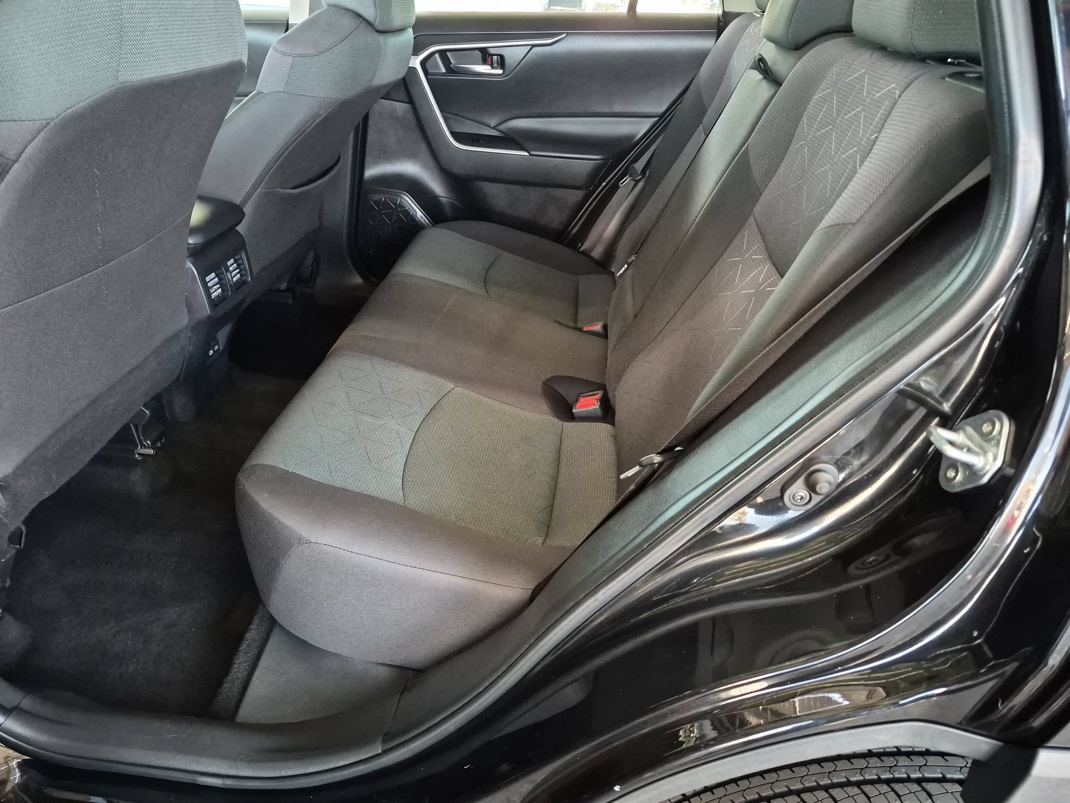 Certified 2024 Toyota RAV4 XLE FWD image 15