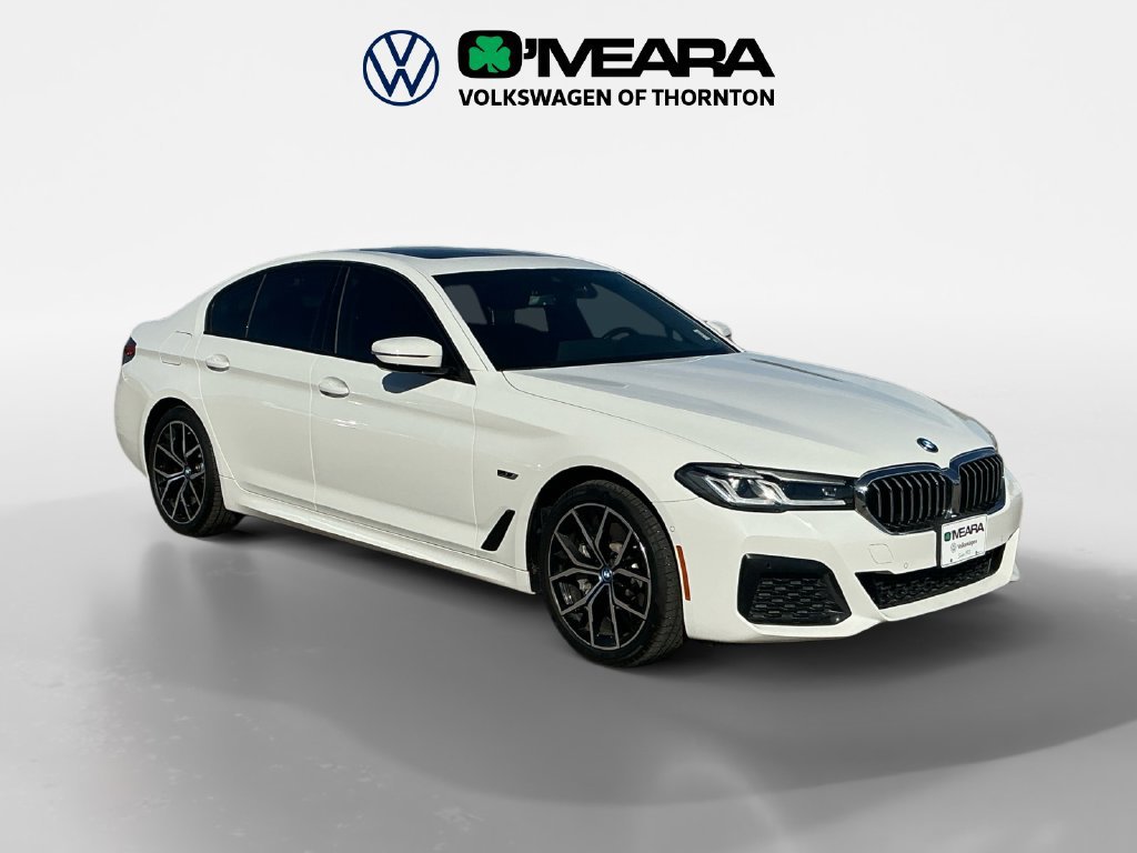 Used 2023 BMW 530e xDrive w/ Premium Package AWD/4WD image 7