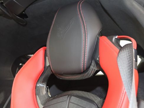 Used 2020 Chevrolet Corvette Stingray Premium Cpe w/ 3LT Preferred Equipment Group image 17