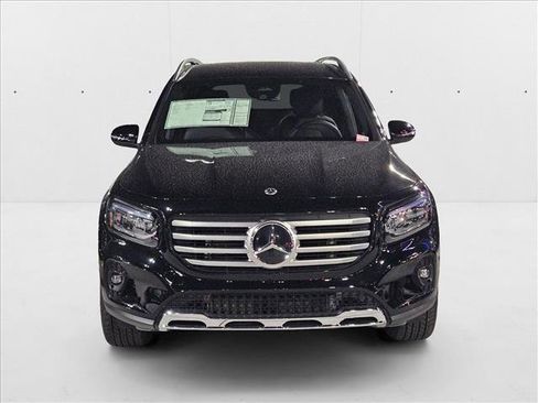 New 2025 Mercedes-Benz GLB 250 image 6