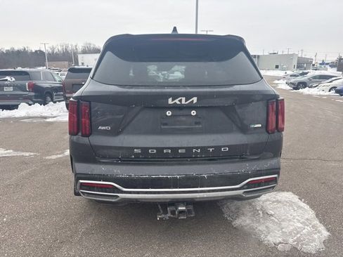 Used 2022 Kia Sorento SX Prestige w/ Panoramic Sunroof Package image 5