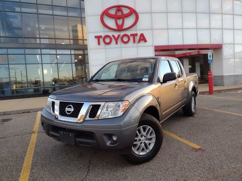 Used 2021 Nissan Frontier SV w/ SV Utility Package image 1