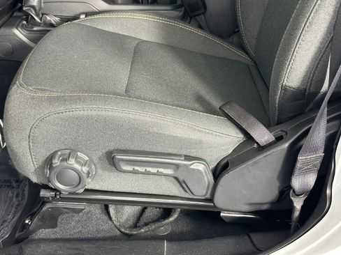 Used 2024 Jeep Wrangler Unlimited Sahara image 22