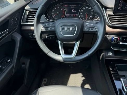 Certified 2023 Audi Q5 Premium w/ Convenience Package AWD/4WD image 10