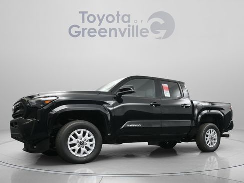 Used 2025 Toyota Tacoma SR5 RWD image 1