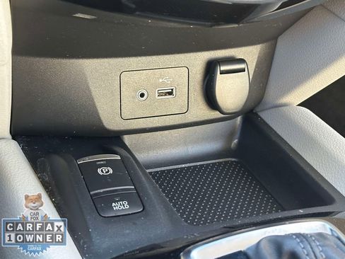 Used 2022 Nissan Rogue Sport SL w/ Premium Package image 36