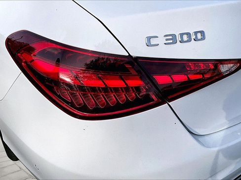 Used 2025 Mercedes-Benz C 300 Sedan image 26