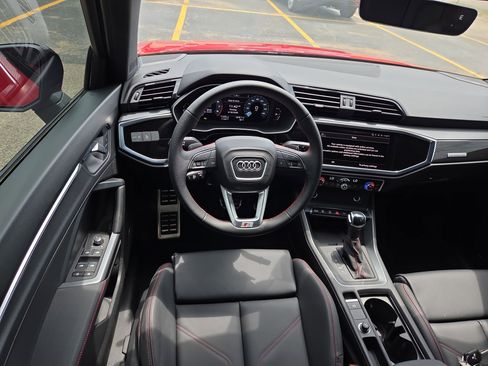 Certified 2025 Audi Q3 2.0T Premium Plus w/ Premium Plus Package AWD/4WD image 8