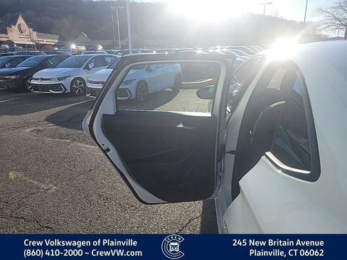 Certified 2025 Volkswagen Jetta Sport image 46