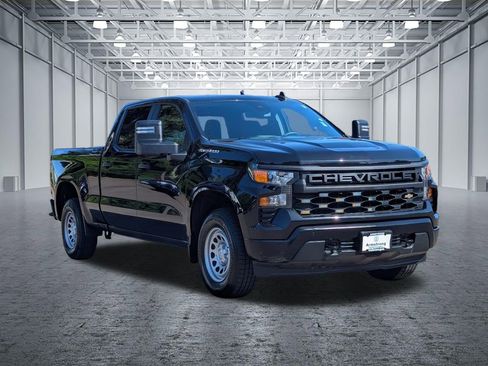 Used 2022 Chevrolet Silverado 1500 W/T w/ WT Value Package AWD/4WD image 7