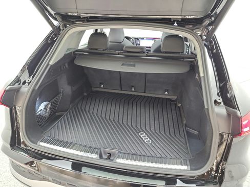 Used 2025 Audi Q5 Premium Plus w/ Premium Plus AWD/4WD image 30