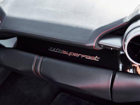 Used 2020 Ferrari 812 Superfast RWD image 40