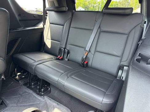 Used 2021 Chevrolet Tahoe Z71 w/ Z71 Signature Package AWD/4WD image 15