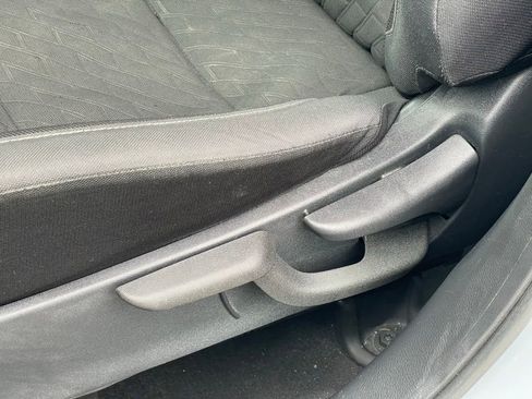 Certified 2023 Nissan Kicks SV FWD image 8