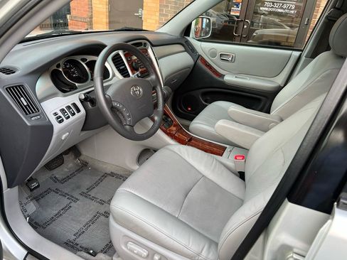 Used 2004 Toyota Highlander 4WD V6 image 31