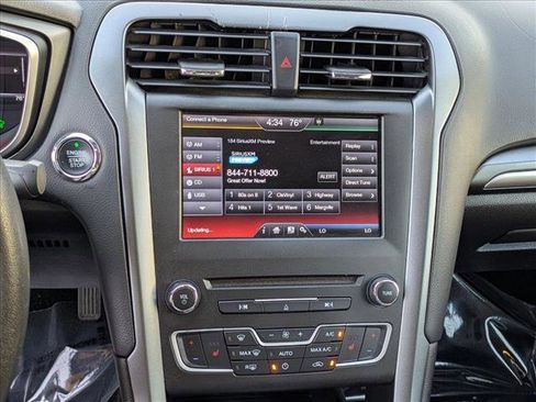 Used 2016 Ford Fusion SE w/ Equipment Group 502A image 13