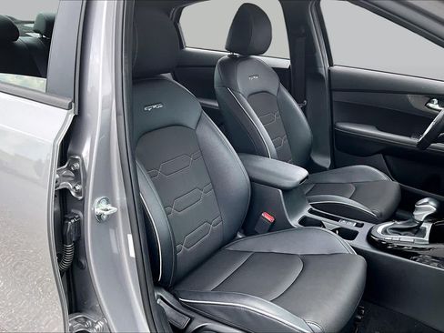 Certified 2023 Kia Forte GT-Line w/ GT-Line Premium Package FWD image 9