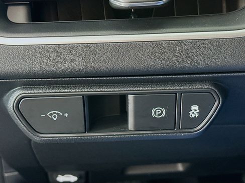 Used 2025 Kia K4 LXS image 17