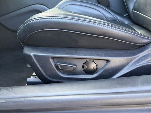 Used 2025 Ford Mustang Premium RWD image 35