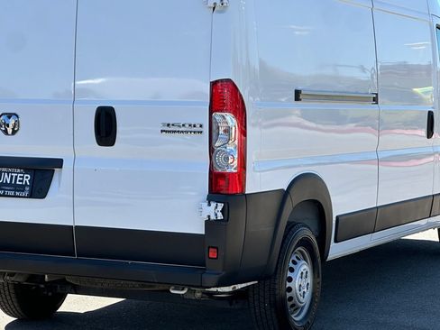 Used 2025 RAM ProMaster 3500 w/ Convenience Group FWD image 8
