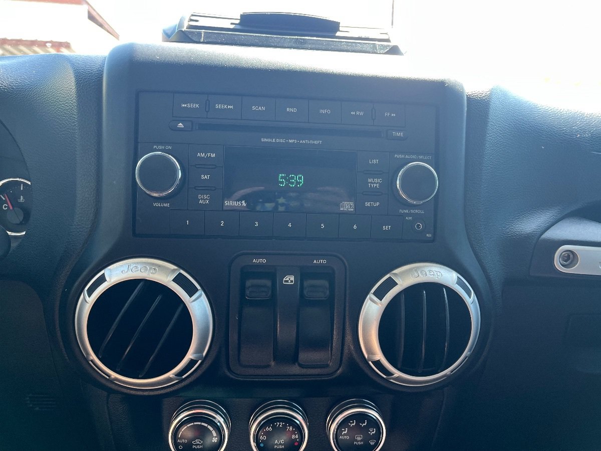 Used 2013 Jeep Wrangler Sahara w/ Dual Top Group AWD/4WD image 13