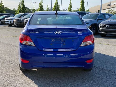 Used 2012 Hyundai Accent GLS image 5
