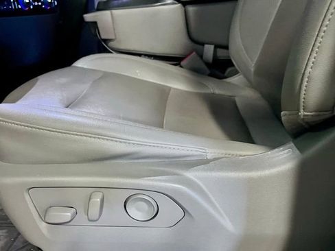 Used 2024 Chevrolet Silverado 2500 LTZ image 22