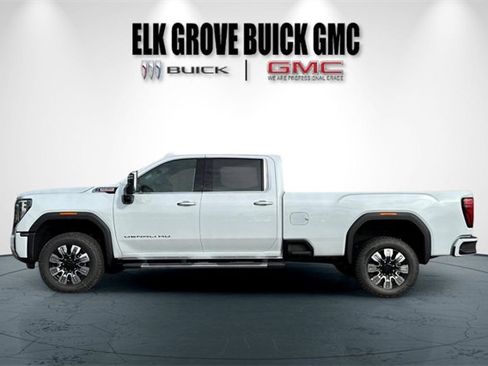 New 2026 GMC Sierra 3500 Denali w/ Denali Reserve Package image 7