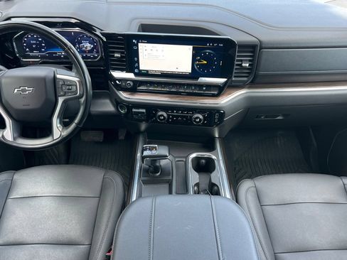 Used 2023 Chevrolet Silverado 1500 LT Trail Boss w/ LT Trail Boss Premium Package AWD/4WD image 14