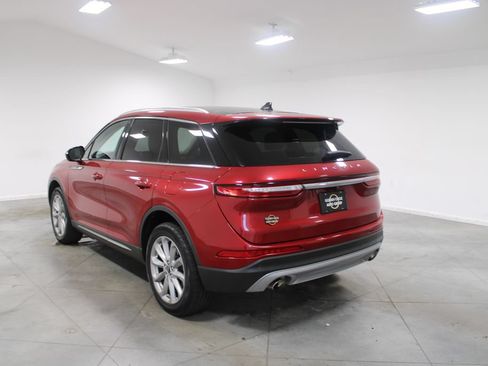 Used 2021 Lincoln Corsair AWD w/ Premium Package image 7