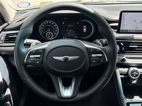 Used 2023 Genesis G70 2.0T AWD/4WD image 15