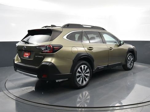Used 2023 Subaru Outback Limited image 29