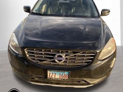 Used 2016 Volvo XC60 T5 Premier w/ Proximity Package