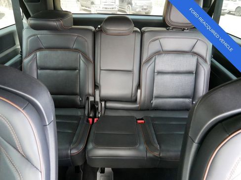 Used 2025 Lincoln Navigator L Black Label AWD/4WD image 14