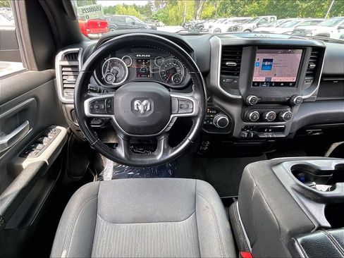 Used 2022 RAM 1500 Big Horn AWD/4WD image 16