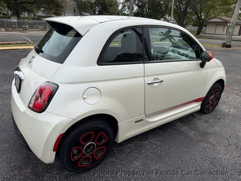 Used 2017 FIAT 500 e w/ Esport Package image 4