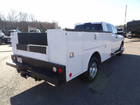 Used 2019 RAM 3500 Tradesman w/ Chrome Appearance Group image 6