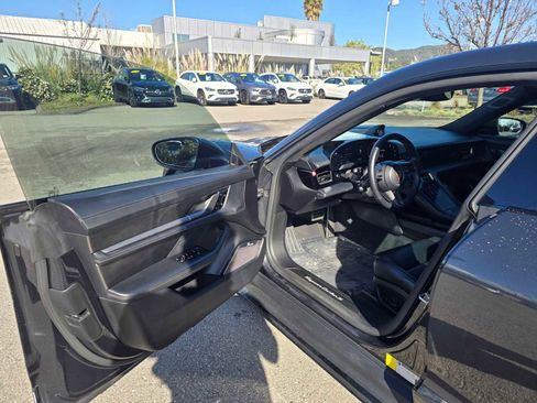 Used 2020 Porsche Taycan Turbo S image 21