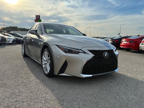 Used 2023 Lexus IS 300 w/ Comfort Package image 8