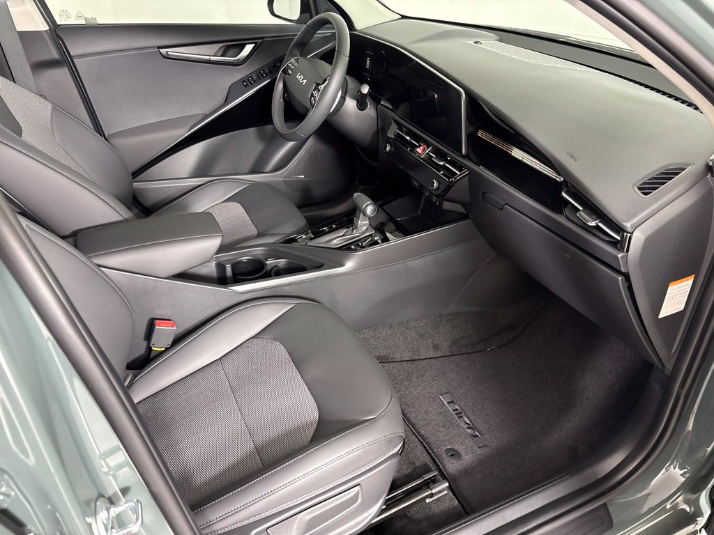 New 2026 Kia Niro EX w/ EX Premium Package FWD image 17
