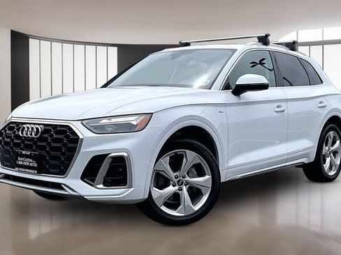 Used 2025 Audi Q5 2.0T Premium Plus w/ Premium Plus Package AWD/4WD image 3