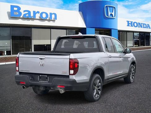 Used 2023 Honda Ridgeline Sport image 5