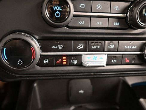 Used 2023 Ford Bronco Outer Banks w/ Sasquatch Package image 25